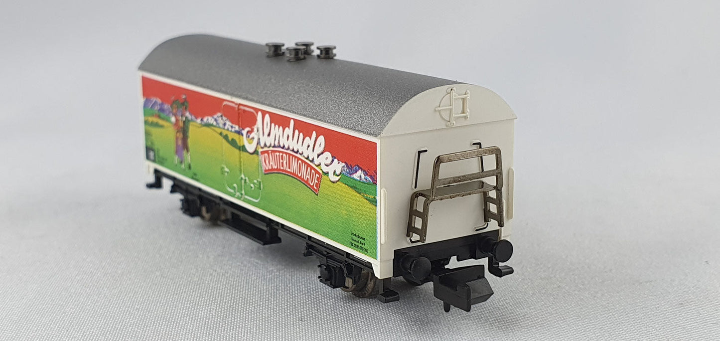 Minitrix 15011 DB Kühlwagen "Almdudler" OVP (DG360)