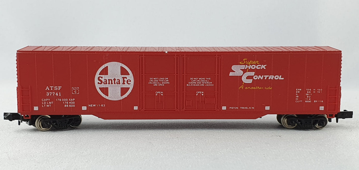 Con Cor 5551 1-5 ATSF Box Car 60 foot (DG569)