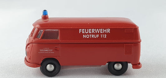 Brekina 470 VW T1 Feuerwehr Flughafen Frankfurt (Bre470)