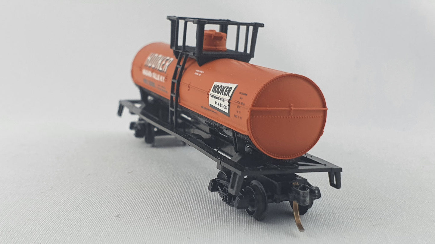 Atlas 2266 HOKX Tank Car Single Dome (DG222)