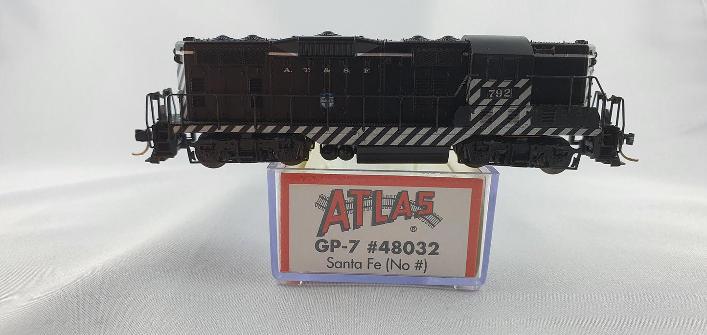 Atlas 48032 AT&SF GP 7 OVP Diesel (DL38)