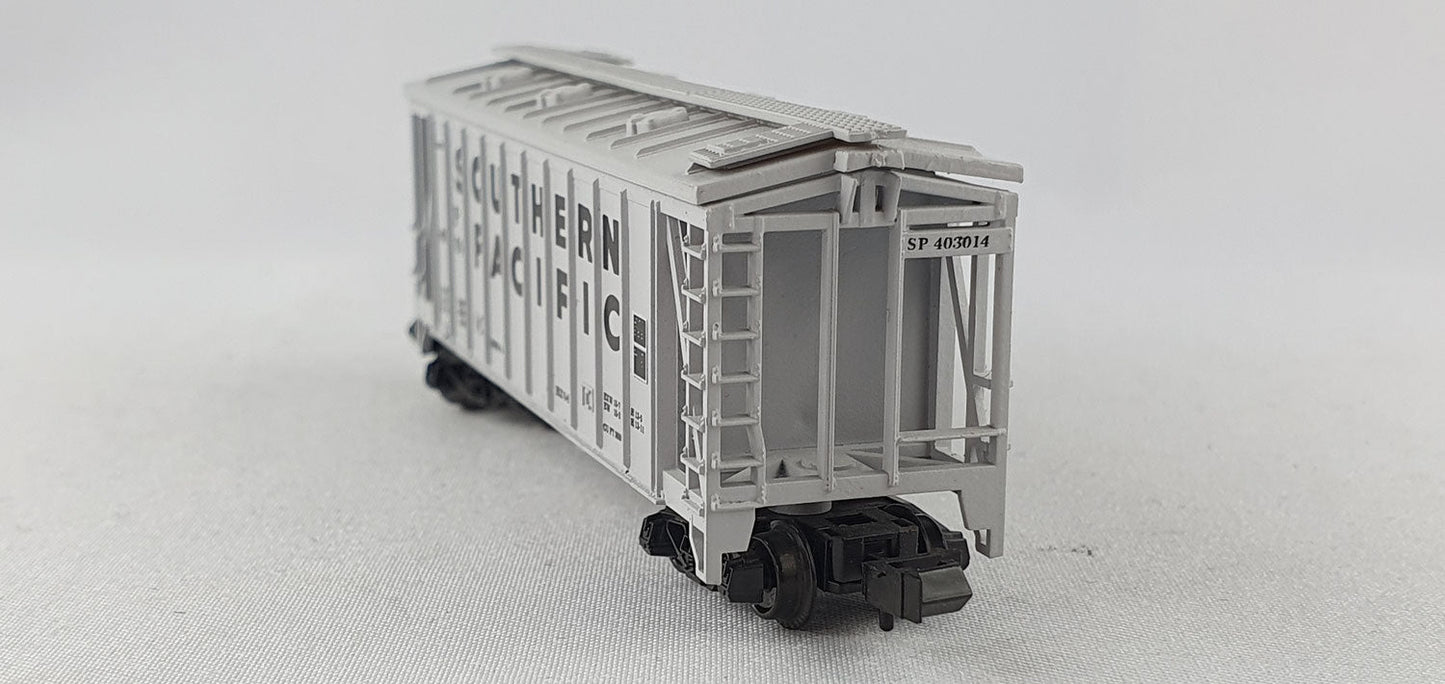 Atlas 3852 SP Covered Hopper (DG581)