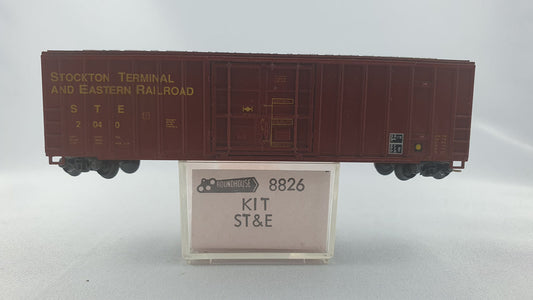 Roundhouse 8826 STE Box Car 50foot OVP (DG221)