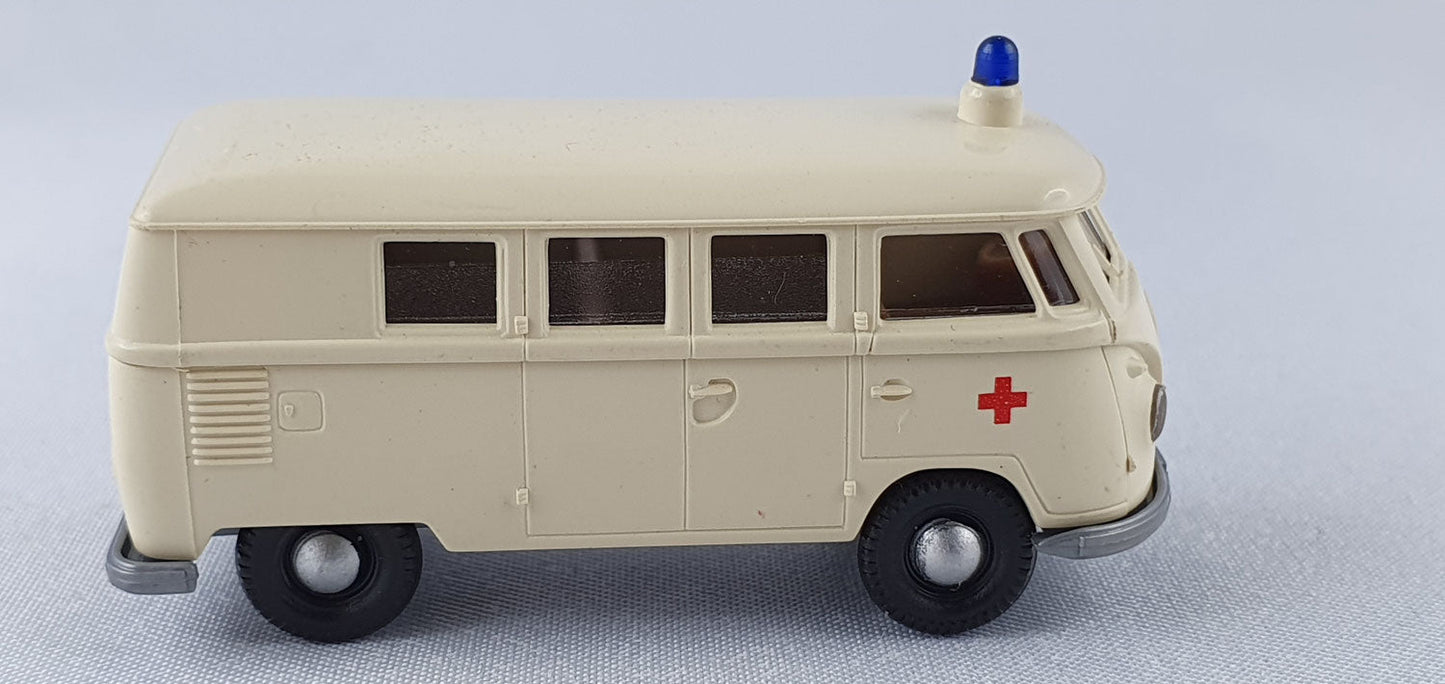 Brekina 186 VW T1 Rettungswagen OVP (Bre186)