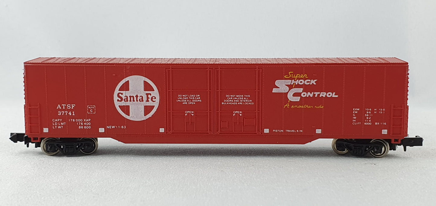 Con Cor 5551 1-5 ATSF Box Car 60 foot (DG569)