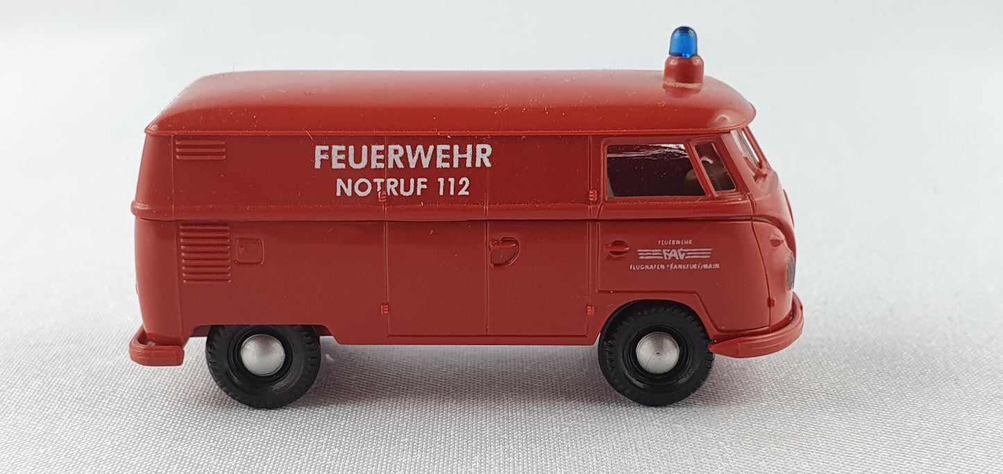 Brekina 470 VW T1 Feuerwehr Flughafen Frankfurt OVP (Bre470)