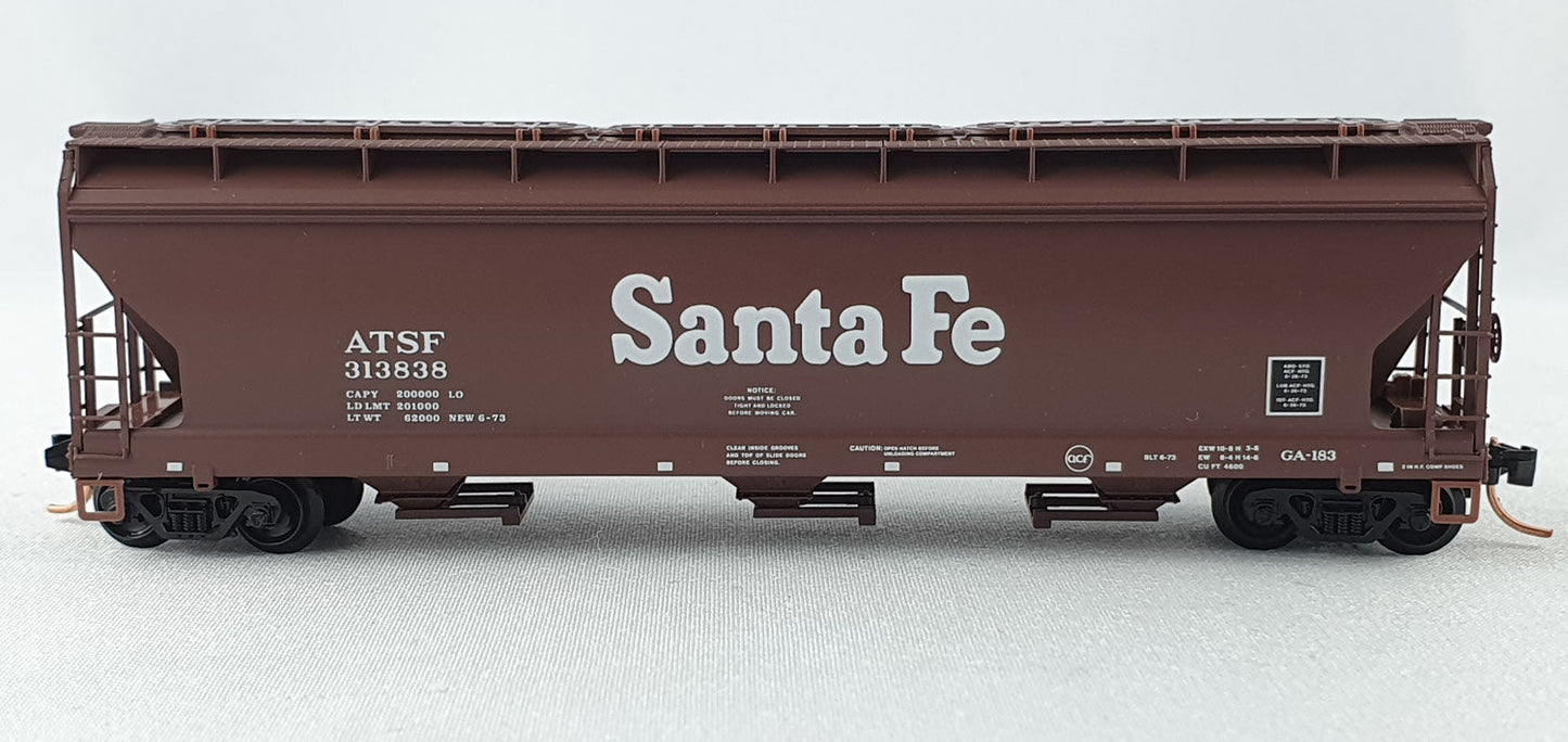 Micro Trains 94100 ATSF Covered Hopper (DG541)