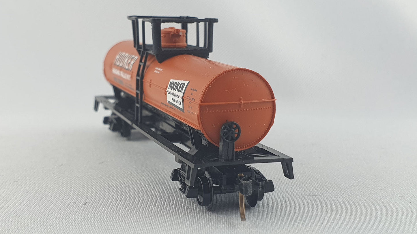 Atlas 2266 HOKX Tank Car Single Dome (DG222)