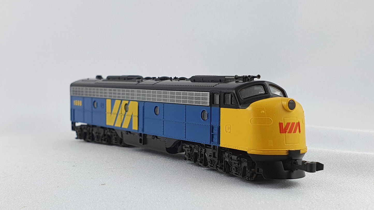 Kato 176-271 Via EMD EA OVP Diesel (DL66)